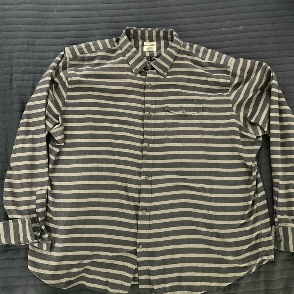 OLD NAVY SLIM FIT LONG SLEEVE BUTTON DRESS SHIRT STRIPED SZ 3XL USED